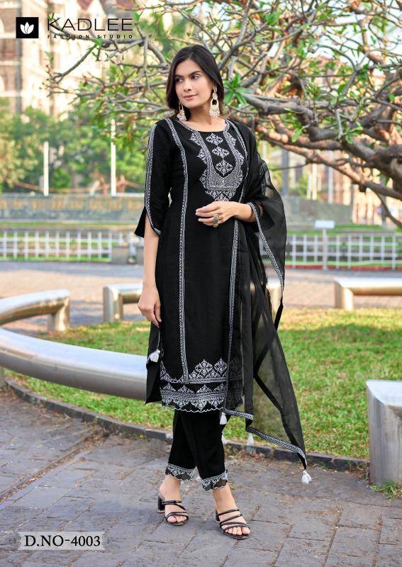 Kadlee risha Kurti manufacturers in Hydrabad